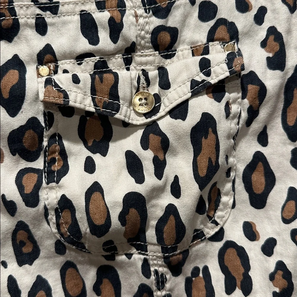 Chico's Petites‎ Floral Safari Chic Leopard Print Bermuda Shorts Size Small 0.5